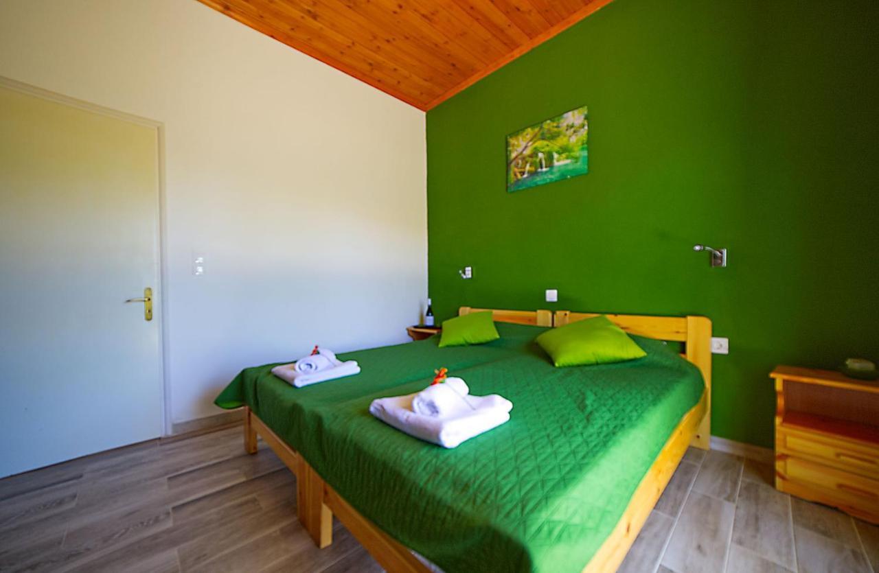 Villa Riviera Agios Georgios  Exteriör bild